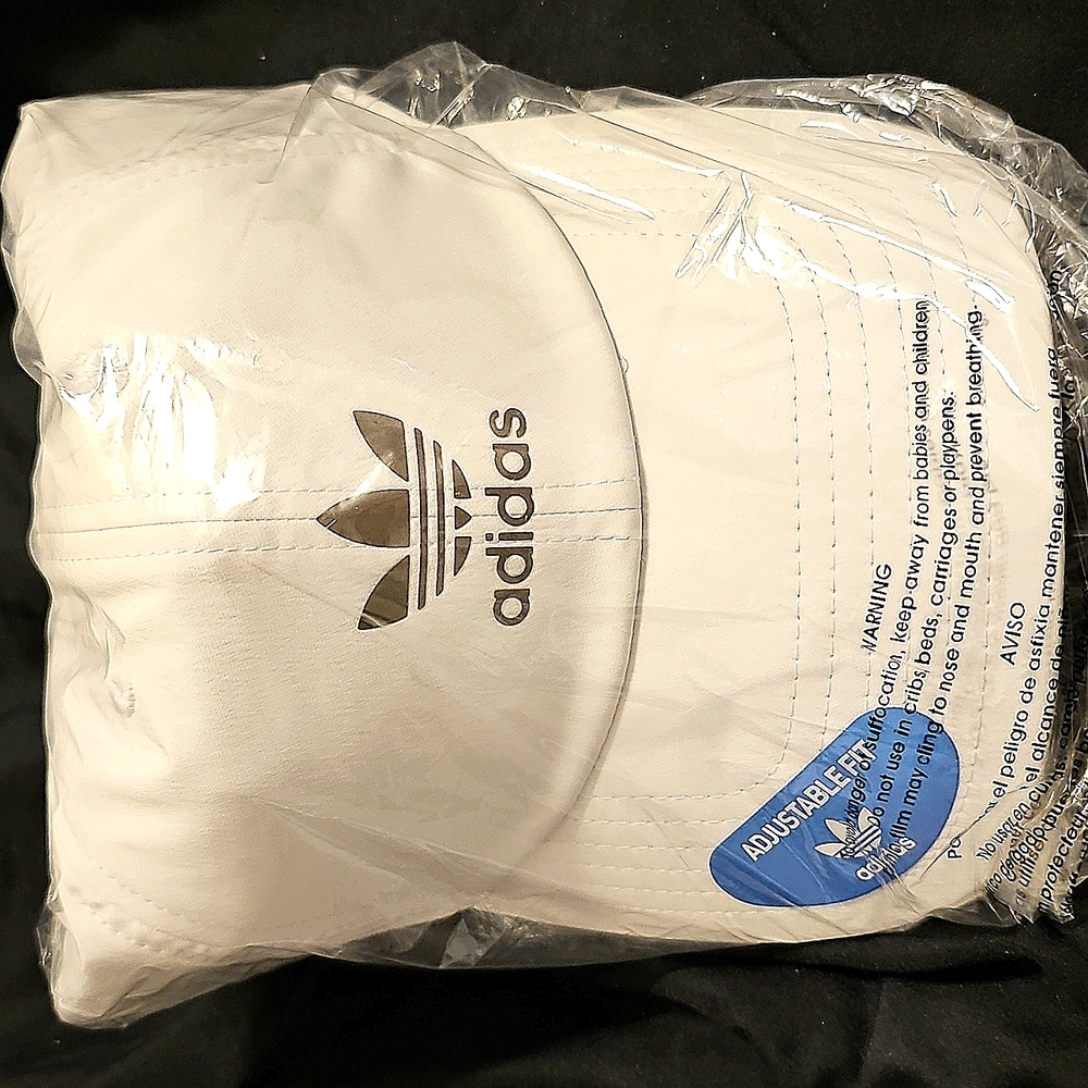 ADIDAS ALL WHITE HAT BASEBALL